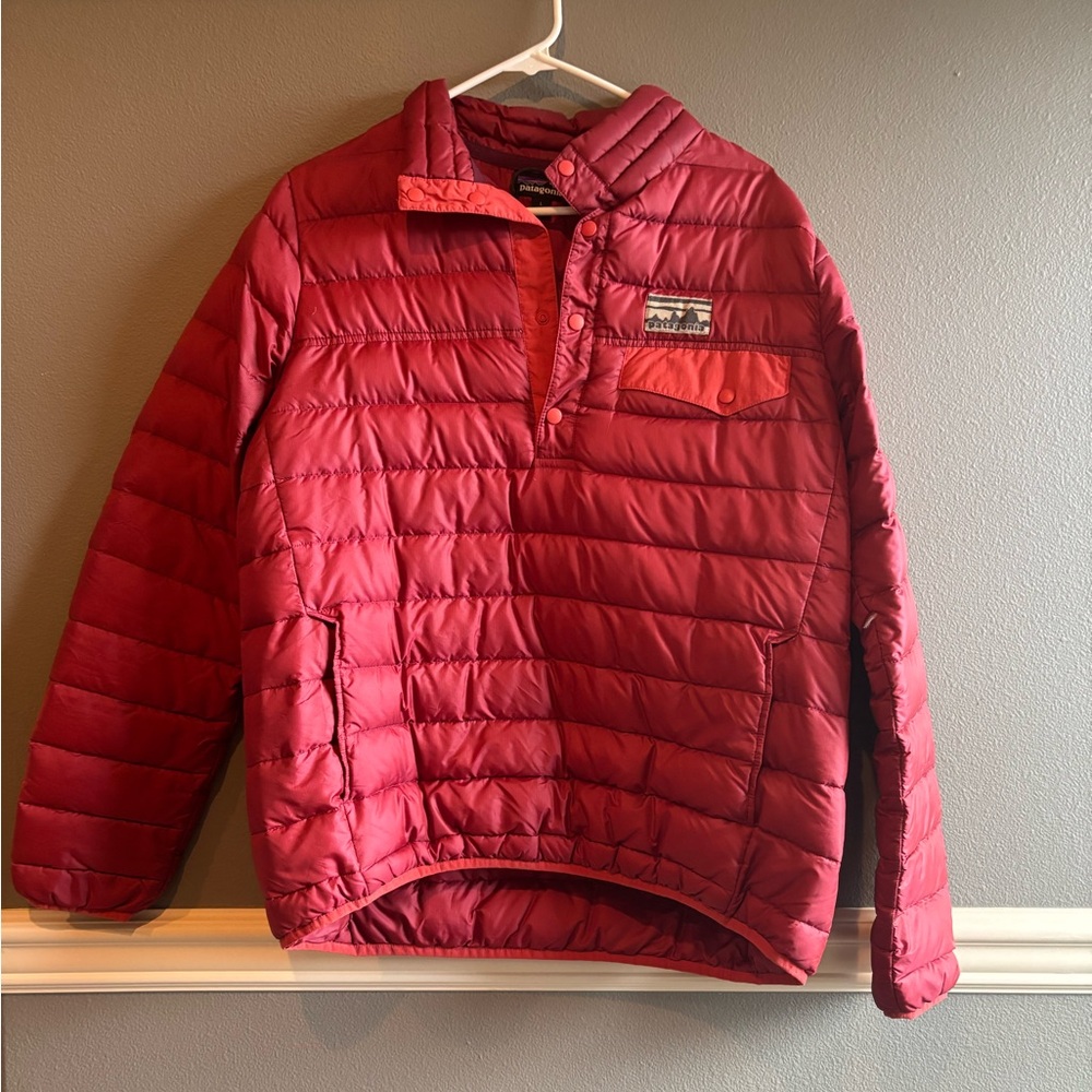 Patagonia Burgundy Down Snap-T Pullover